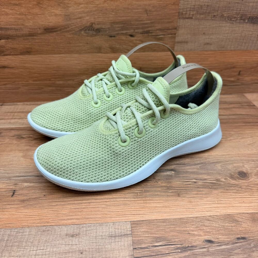 Allbirds Womens size 8  Green Sneakers
